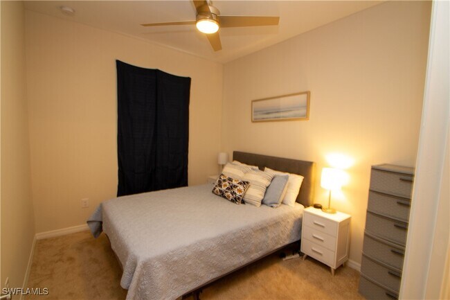 Foto del edificio - 1241 Enbrook Lp