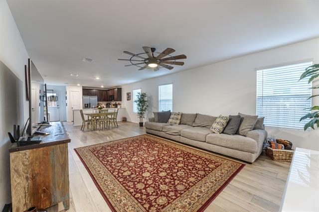 Building Photo - 640 Dashwood Dr