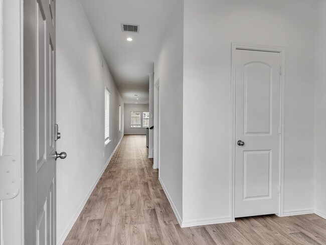 Foto del edificio - 5431 Tuscany Hills Ln
