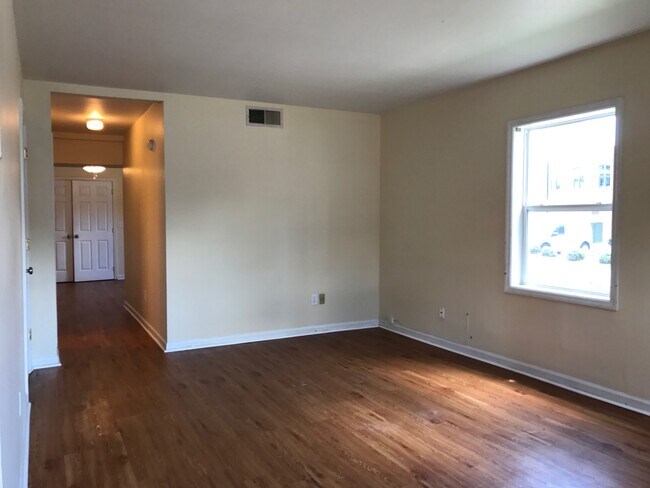 Foto del edificio - 120 Drake St