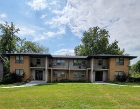 Building Photo - 2822 Kingman Blvd