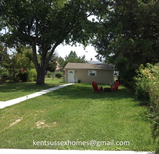 Building Photo - 206 Harrington Avenue