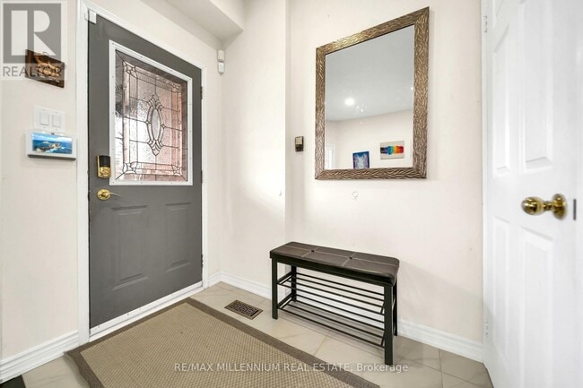 Building Photo - 3044 McDowell Dr