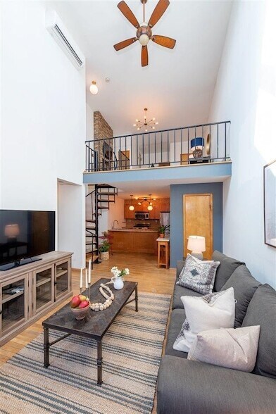 Foto del edificio - 208 Willow Ave