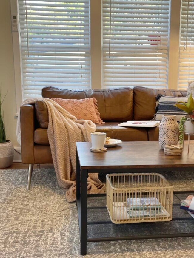 Foto del edificio - 1515 W Concho Ave