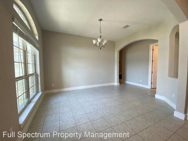 Foto del edificio - 5 br, 3.5 bath House - 120 Leann Way