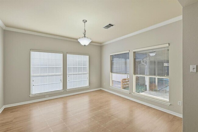 Foto del edificio - 2913 Winchester Dr