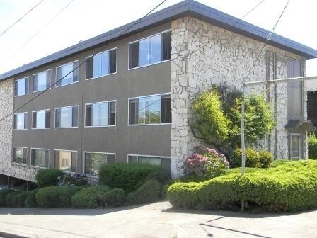Primary Photo - 1068 Quorum Real Estate - 2 bedrooms