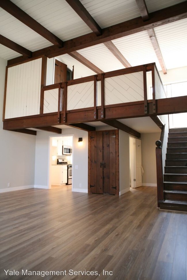 Foto del edificio - 1821-1835 Canyon Dr