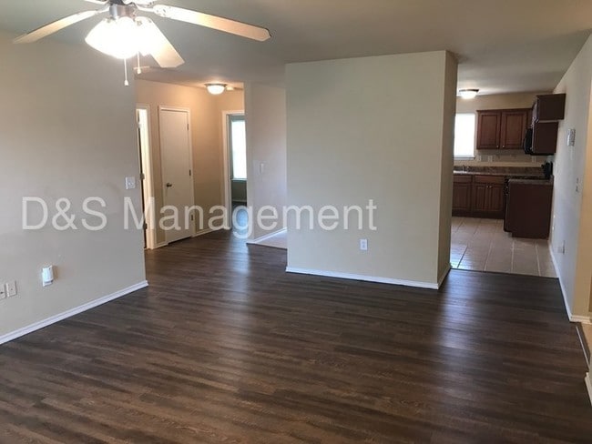 Building Photo - 4805 SE 78th St