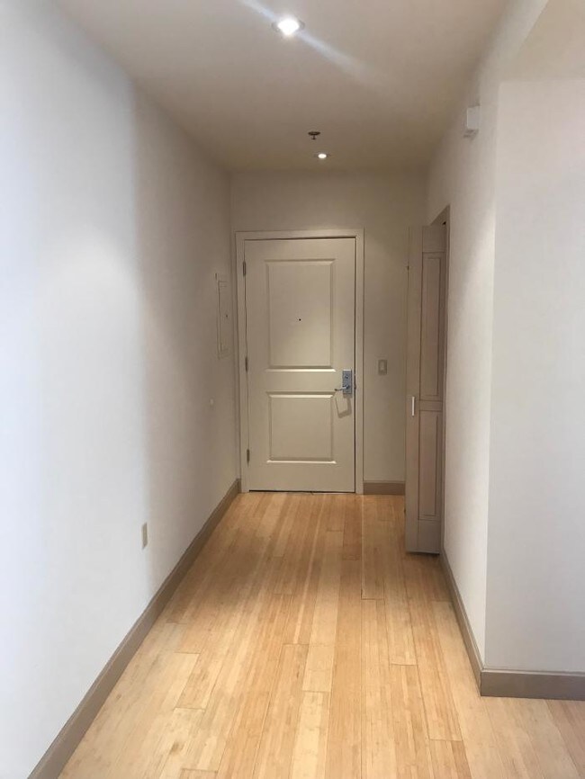 Building Photo - 2 bedroom in San Francisco CA 94102