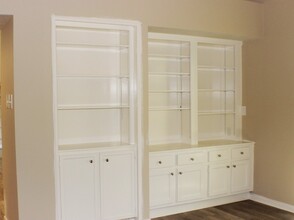 Building Photo - 16723 Clear Oak Way