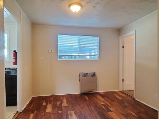 Foto del edificio - 324-342 S Buena Vista Ave
