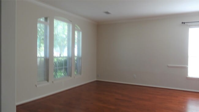 Building Photo - 4822 Schiller Park Ln