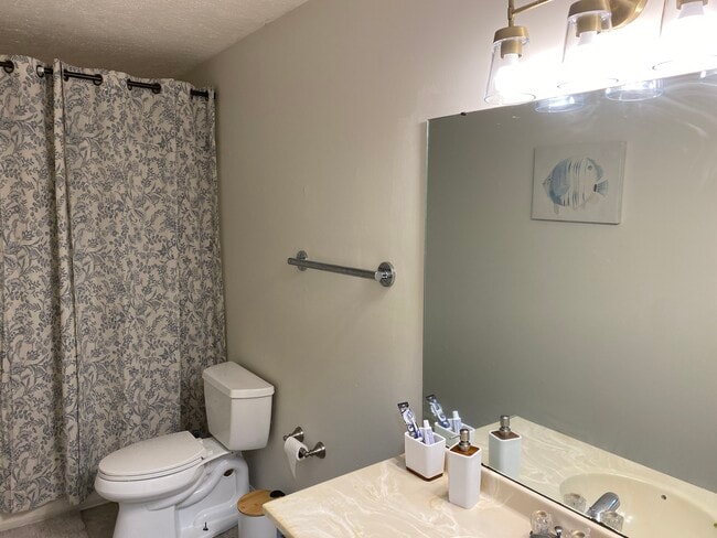 Foto del edificio - 489 Penny Ln