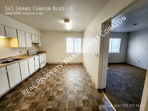 Building Photo - 541 Grand Canyon Blvd