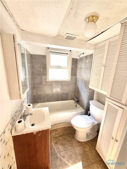 Building Photo - 1316 Goodale Ave