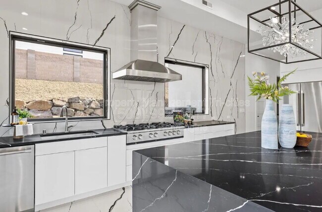 Foto del edificio - 6982 W 22nd Ave