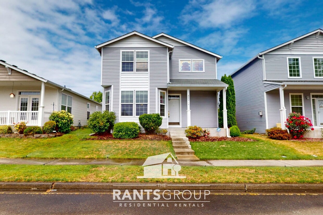 Foto principal - 3 Bedroom, 2 Bath House in Olympia!