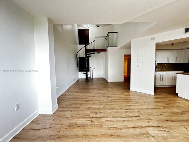 Building Photo - 8215 SW 152nd Ave