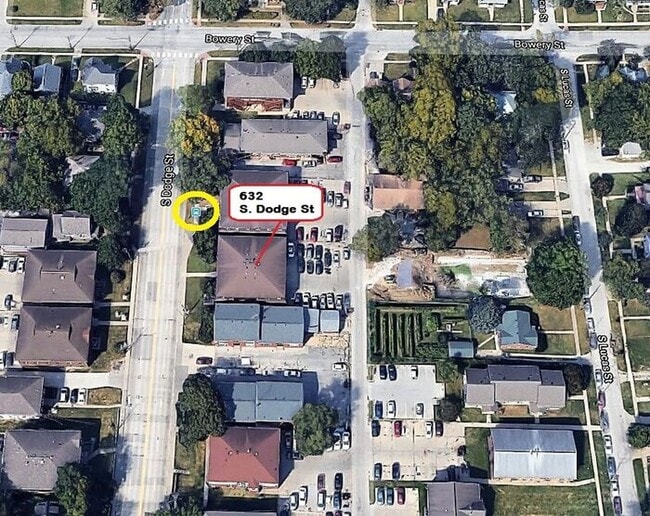 Foto del edificio - $1,250 | 3 Bedroom, 1 Bathroom Apartment | No Pets | Available for August 1st 2026 Move In!