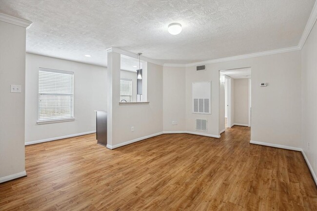 Building Photo - 1222 Heights Blvd
