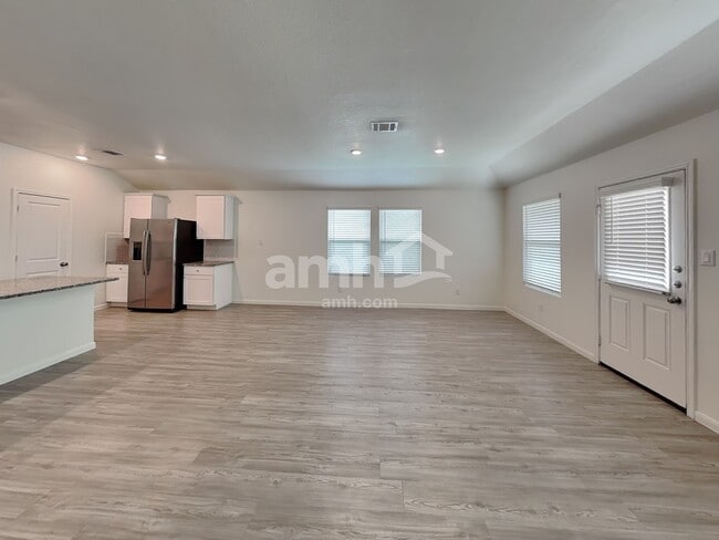 Foto del edificio - 2705 Iberia Ct