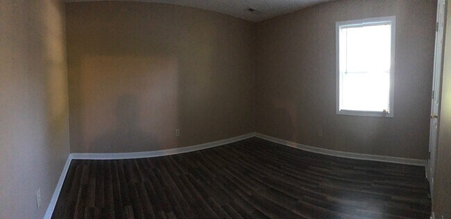 Foto del edificio - 503 N Bradford Ave