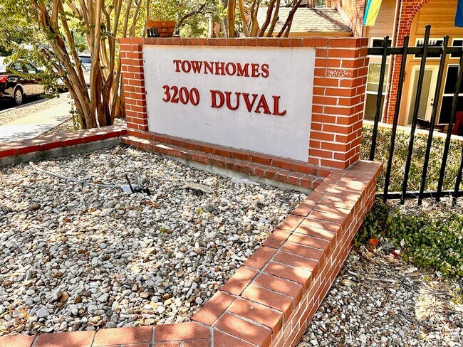 Building Photo - 3200 Duval St