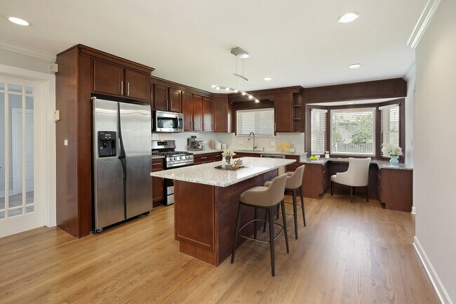 Foto del edificio - 4020 Phyllis Rd