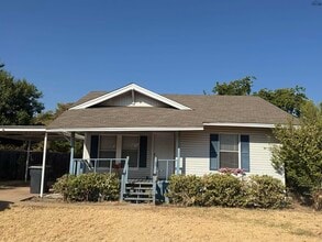 Building Photo - 2128 Richmond Dr