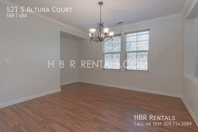 Building Photo - 521 S Altura Ct