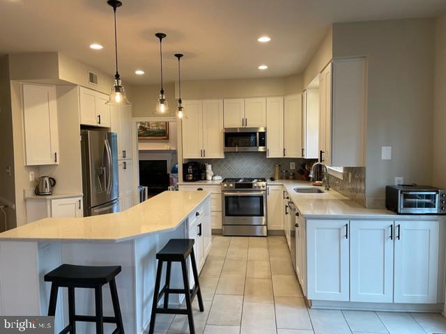 Foto del edificio - 9200 Linden Grove Ct