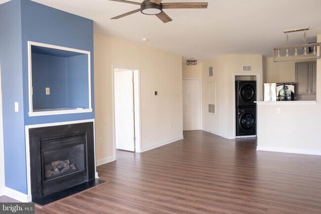 Foto del edificio - 42480 Rockrose Square