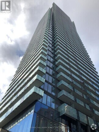 Building Photo - 65-2665 St Mary St