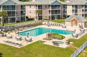 Building Photo - 627 Waterway Village Blvd