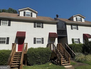 Building Photo - 237 Turner St