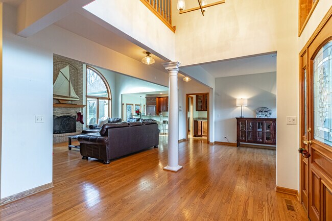 Building Photo - 39252 Gelden Ln