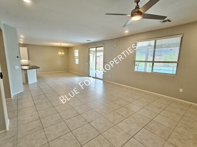 Foto del edificio - 8838 N Hardy Preserve Loop
