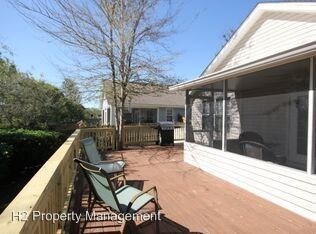Building Photo - 3333 Addison Ln