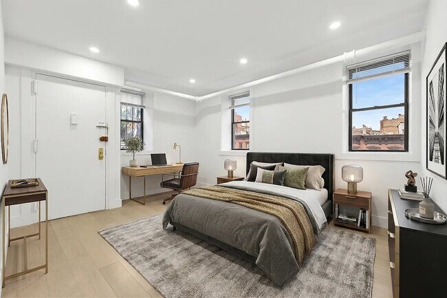 Foto del edificio - 704 Eighth Avenue