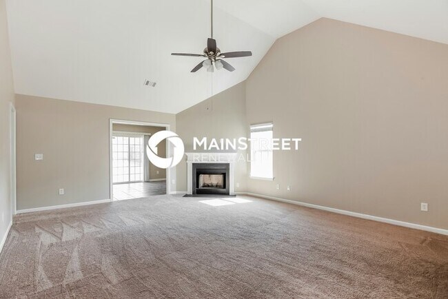 Foto del edificio - 4 Bedroom Pet-Friendly Home in Charlotte, ...