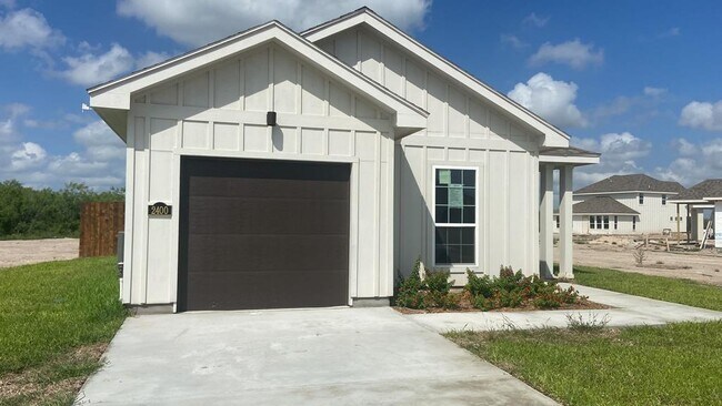 Foto del edificio - 2400 Grove Ln