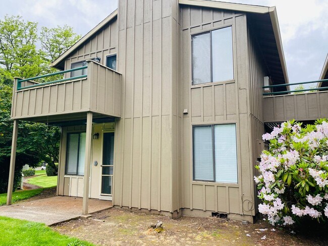 Building Photo - 6797 SW Montauk Cir