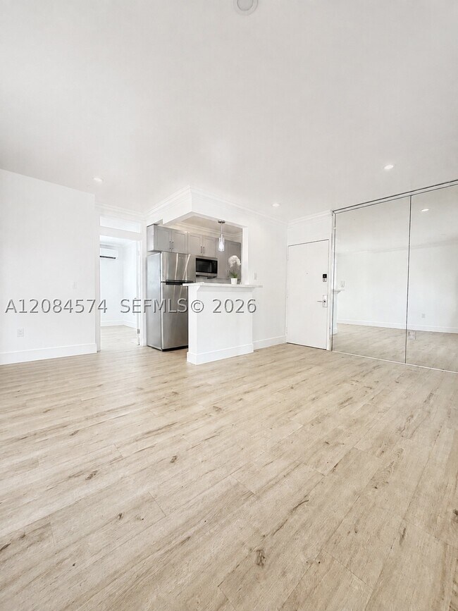 Foto del edificio - 6330 SW 79th St