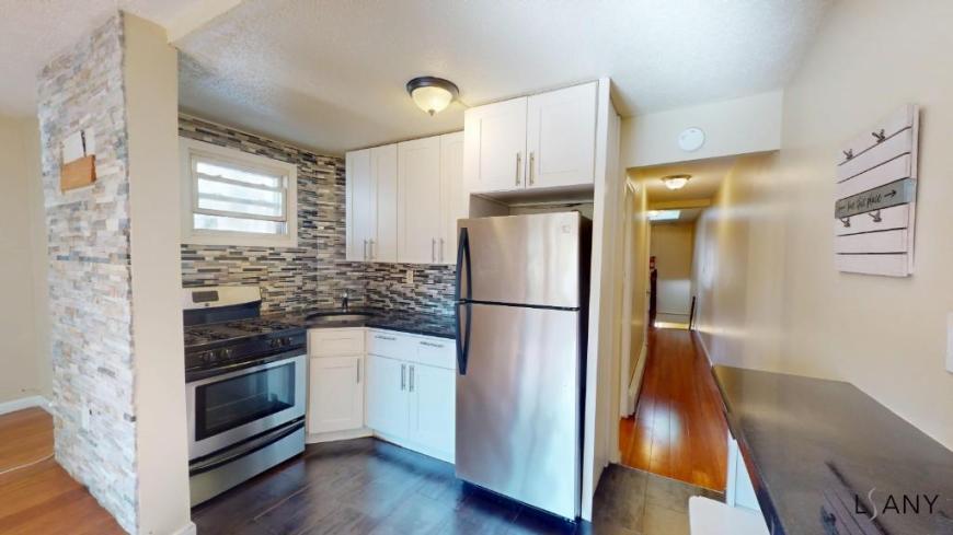 Foto principal - 3 bedroom in BRONX NY 10457