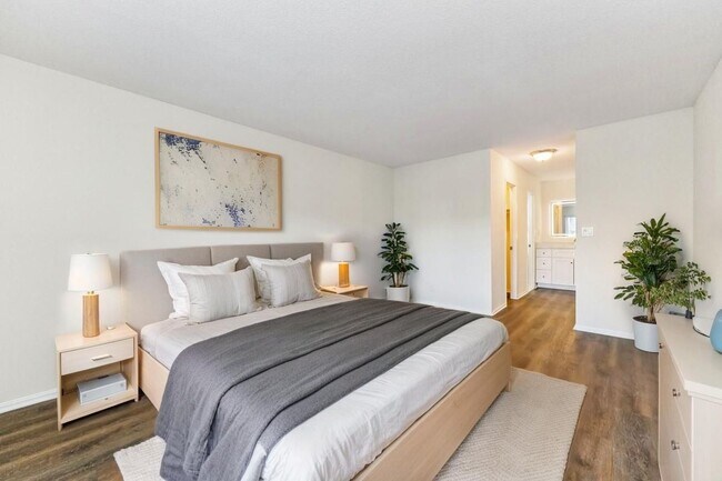 Foto del edificio - 8360 Greensboro Dr