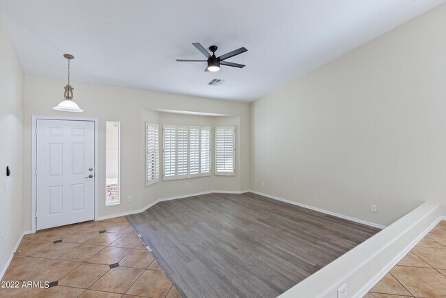 Foto del edificio - 5976 W Audrey Ln