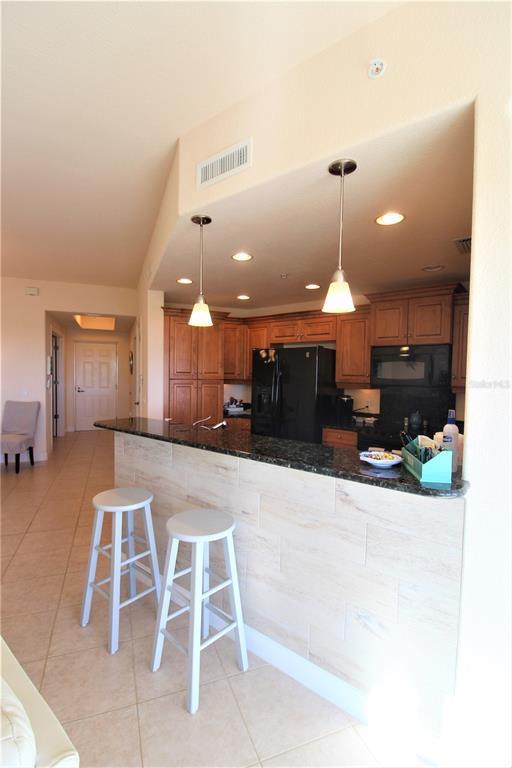 Building Photo - 501 Haben Blvd