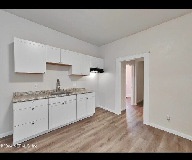 Foto del edificio - 2823 N Market St